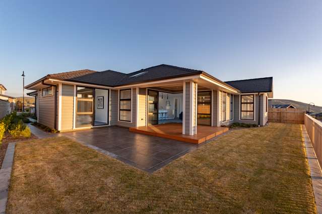 10 Rotorua Grove Aotea_1