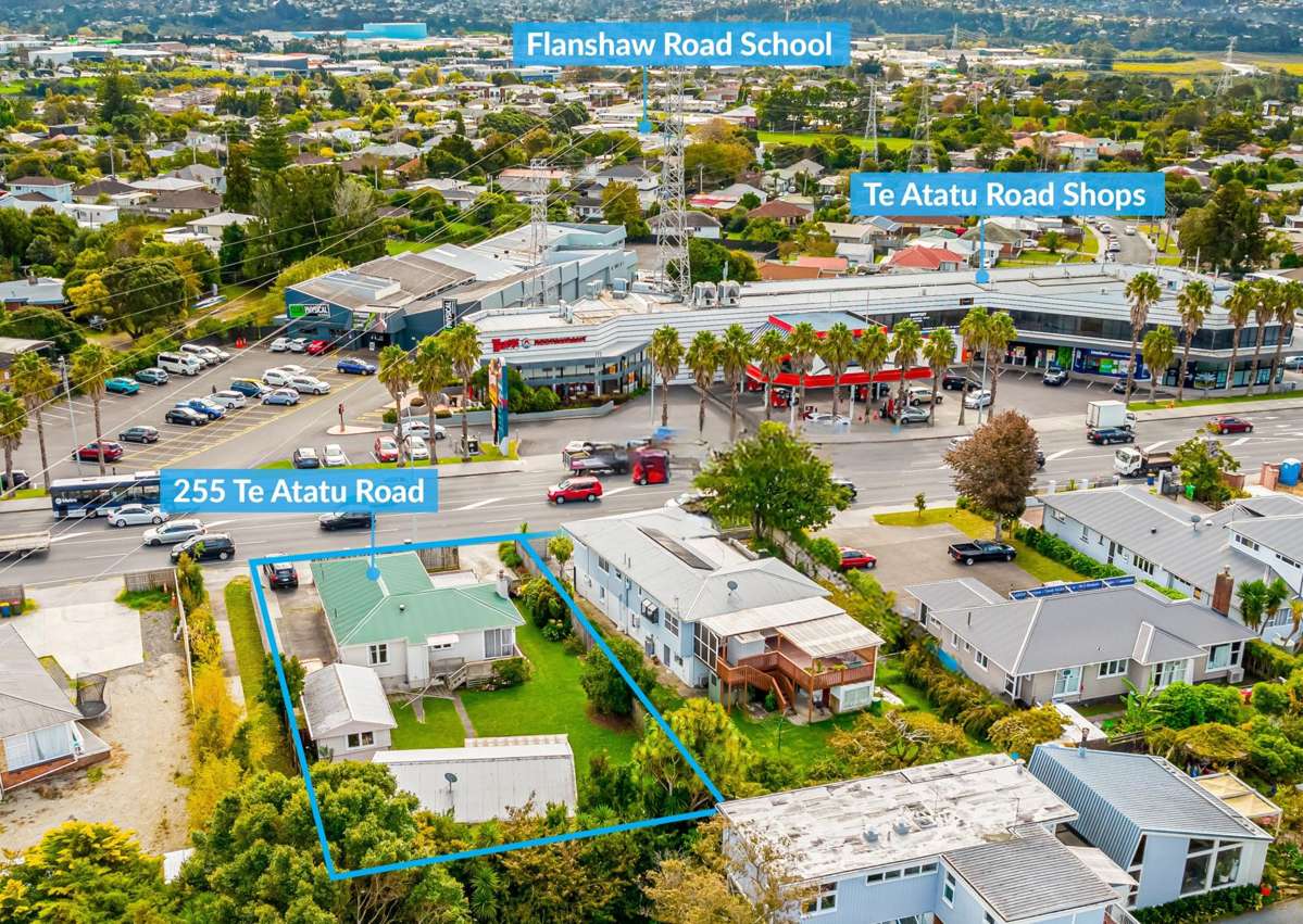 255 Te Atatu Road | Te Atatu South | Waitakere City | Houses for Sale ...