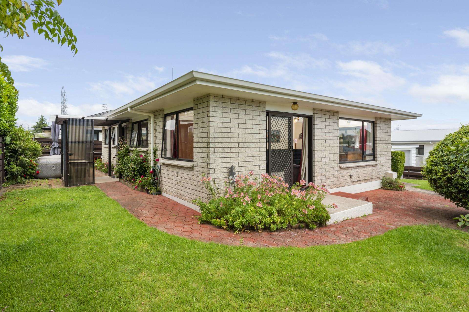30 Emmett Street Greerton_0
