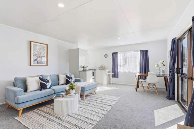 2B Roberts Avenue_1