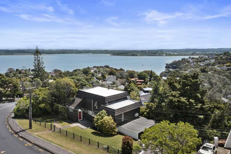 53 Island Bay Road_2