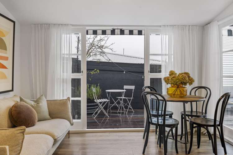 251a Courtenay Street Strandon_17