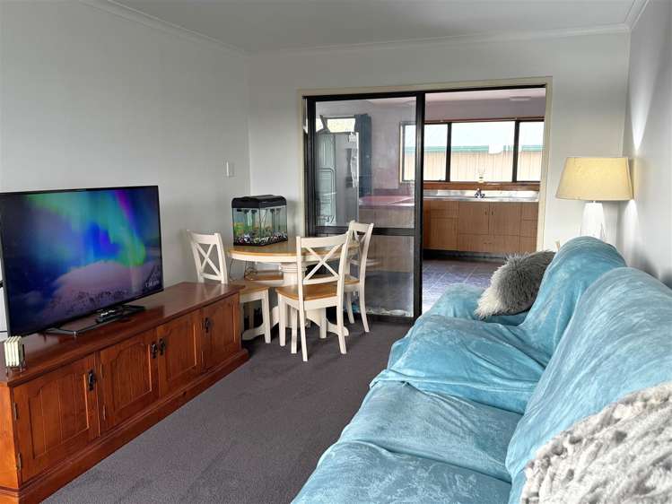 2 Coakley Street Blaketown_21