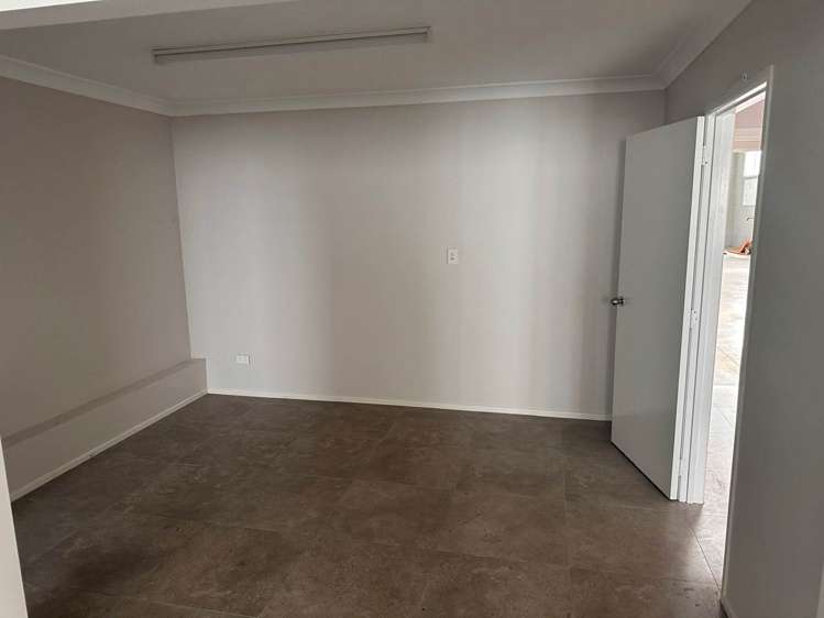 Unit B/39 Rennie Drive Mangere_4