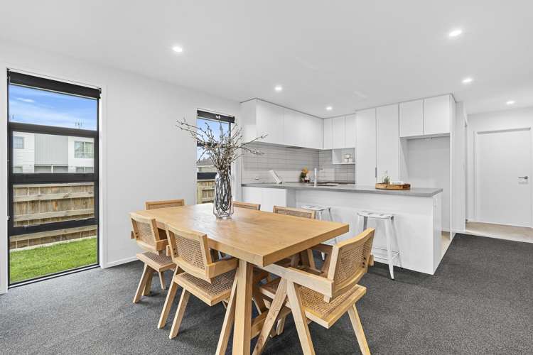 1/5 Massey Street Westown_4
