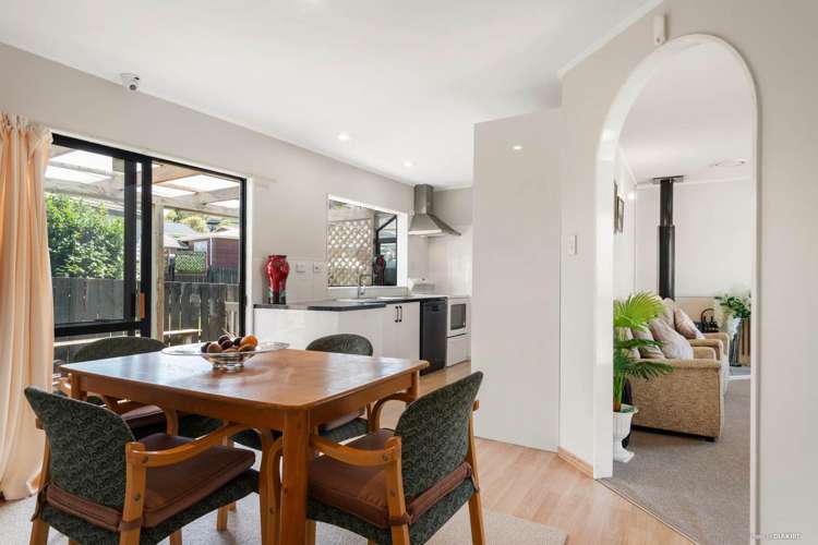 19 Faram Place Massey_9