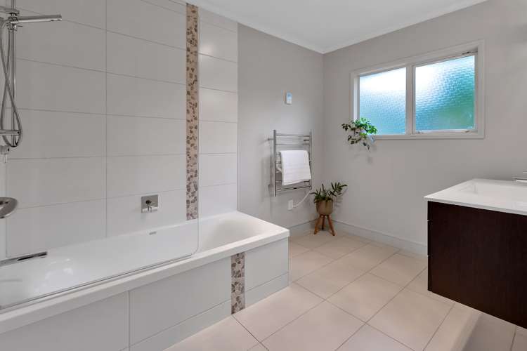 77 Te Kowhai Drive Maungatapere_24