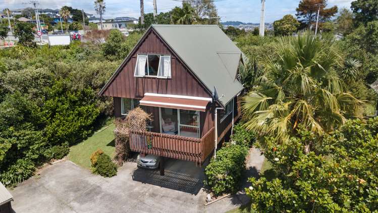 8 Greenview Lane Red Beach_16