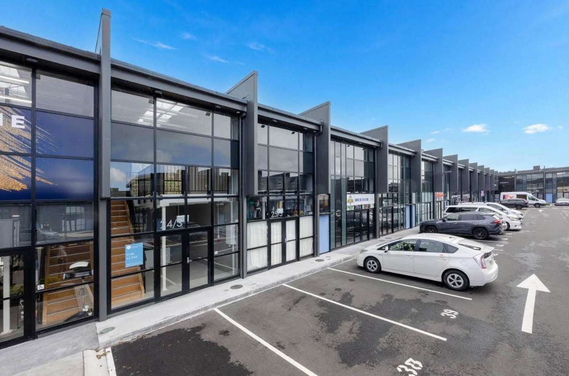 Unit 25/3 Pacific Rise Mt Wellington_0