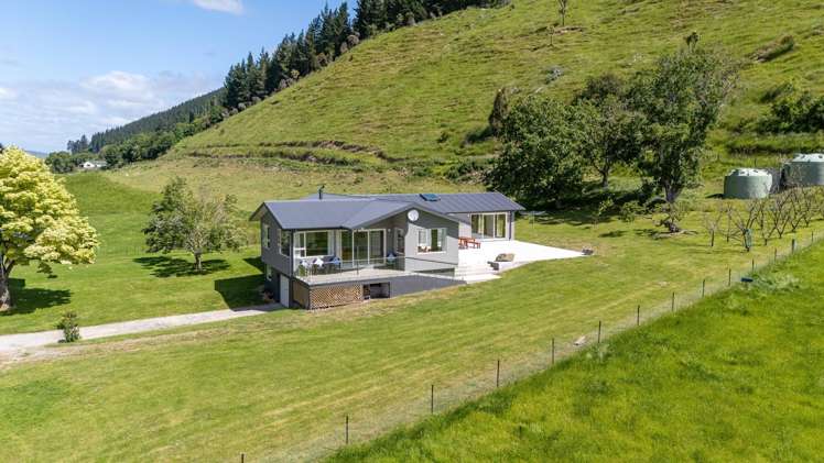 5892 Ettrick - Raes Junction Road Roxburgh_18