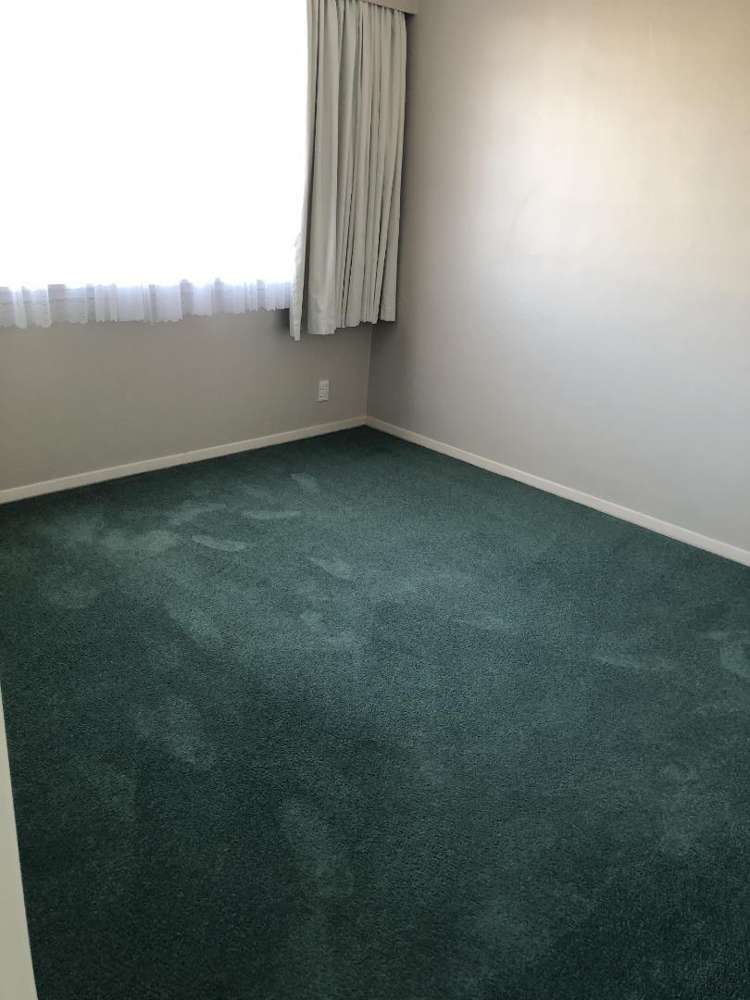 2/1 Newbourne Crescent Redwoodtown_5