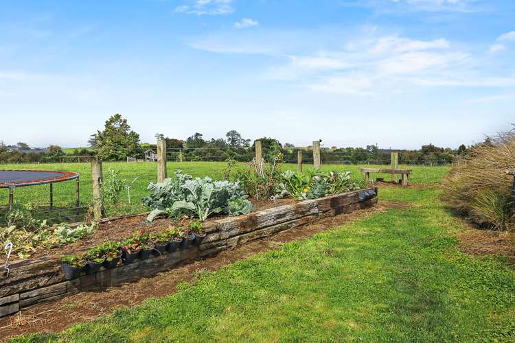 23 Metcalfe Road Ngahinapouri_26