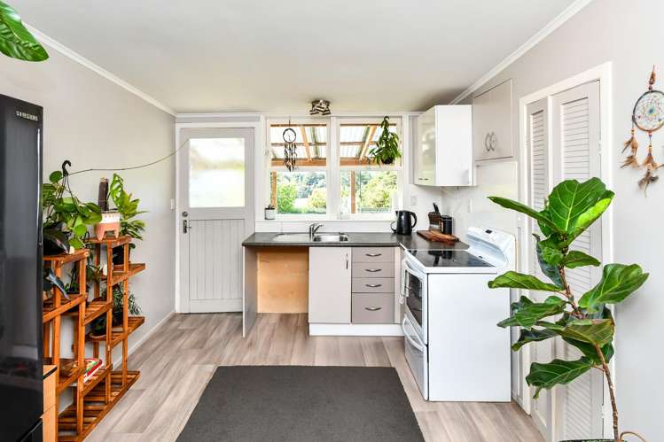 1577 Great South Road_4