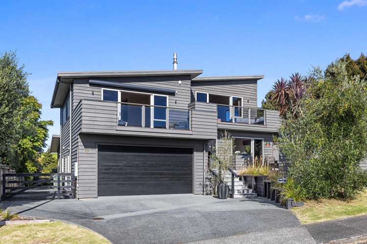 63 Athol Place Algies Bay_24