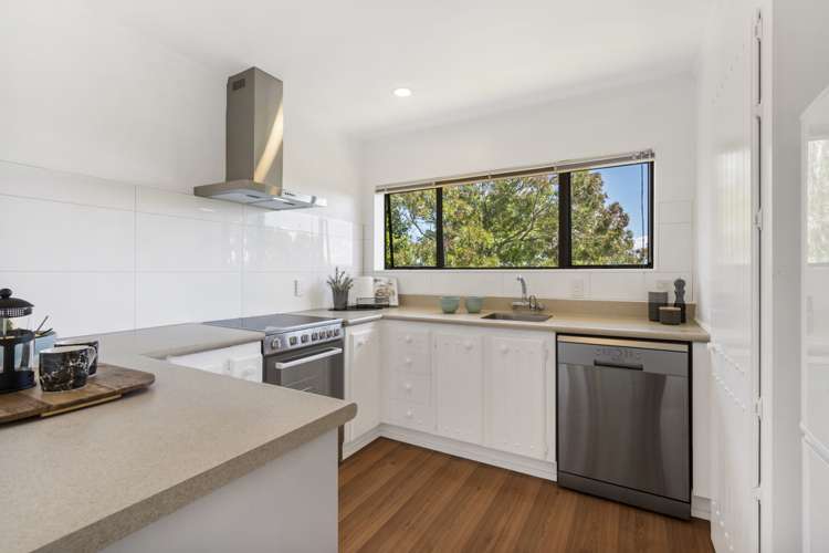 1/134 Norman Lesser Drive Saint Johns_10