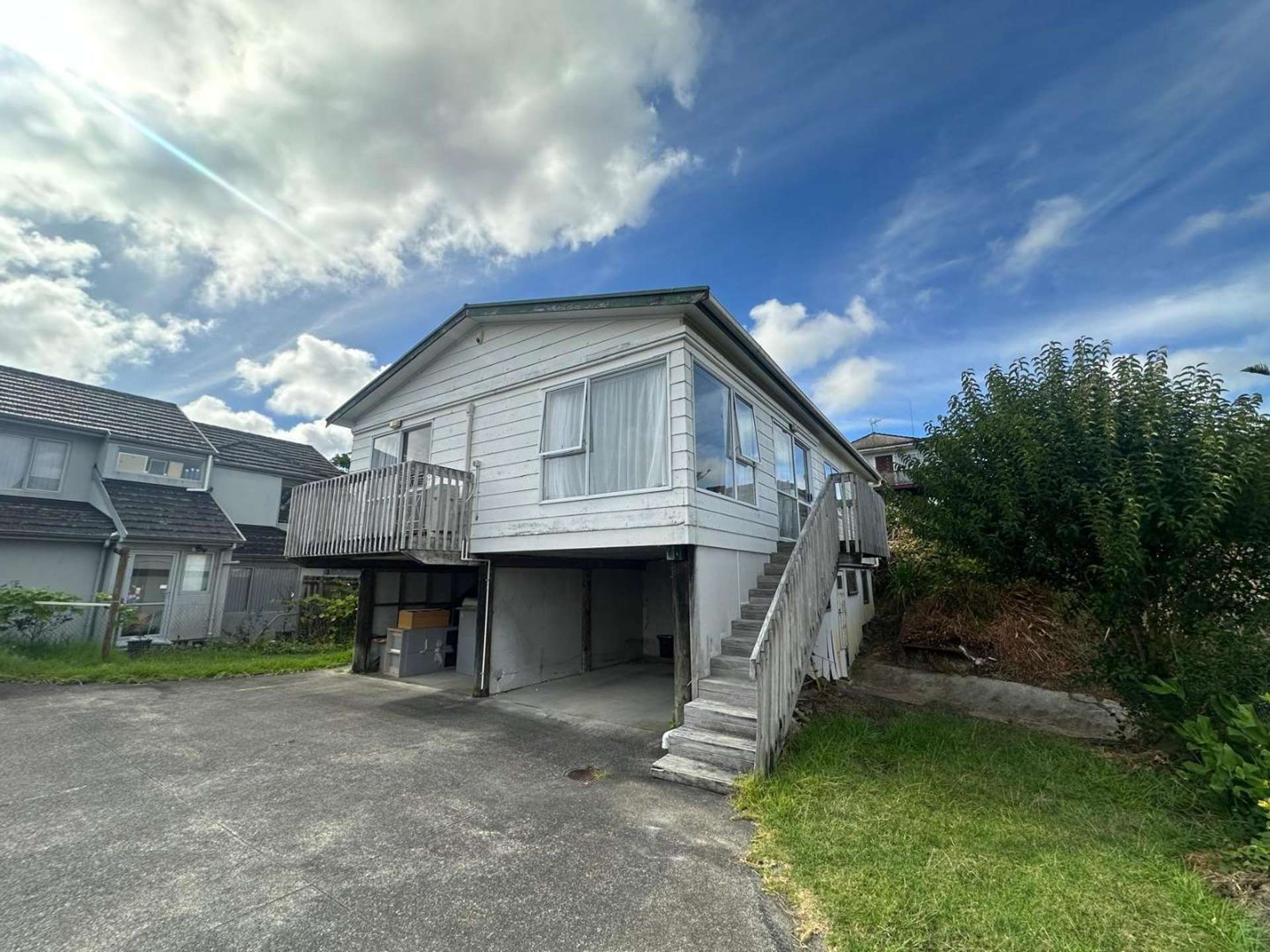 2/68 White Swan Road Mount Roskill_0