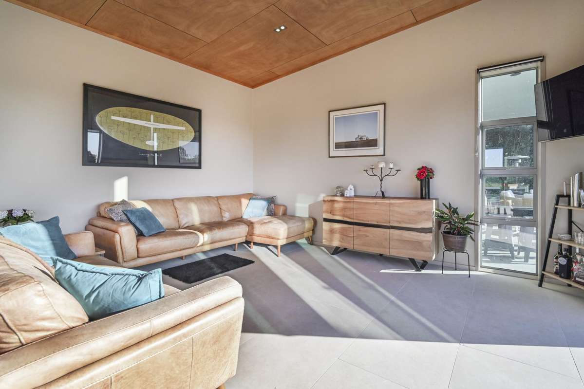 170 Tait Road_4