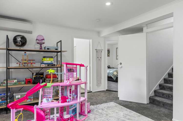 10 Armstrong Grove Hilltop_10