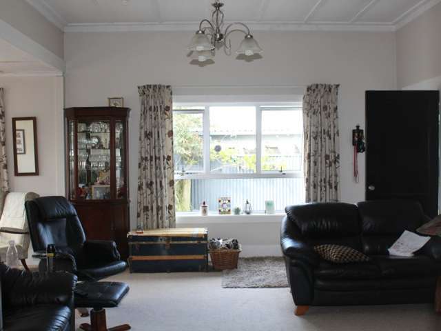 27 Burns Street Dannevirke_4