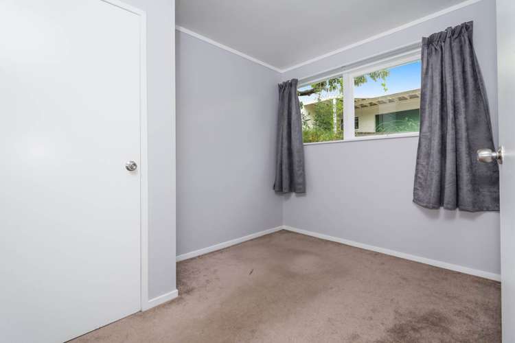 2/43 Arran Road Browns Bay_13