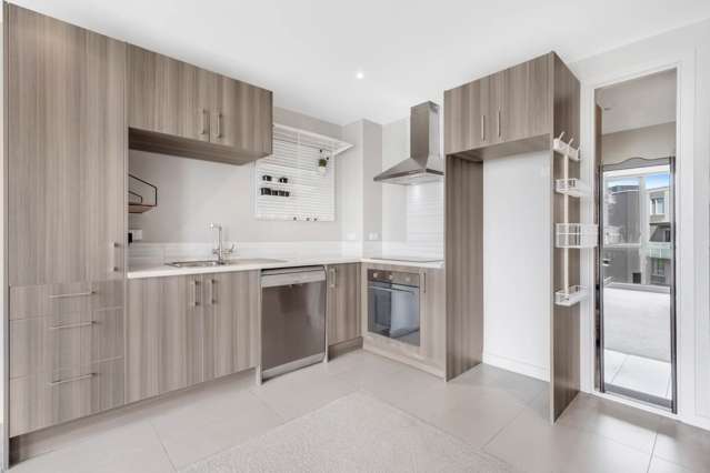 506/1 Rose Garden Lane Albany_3