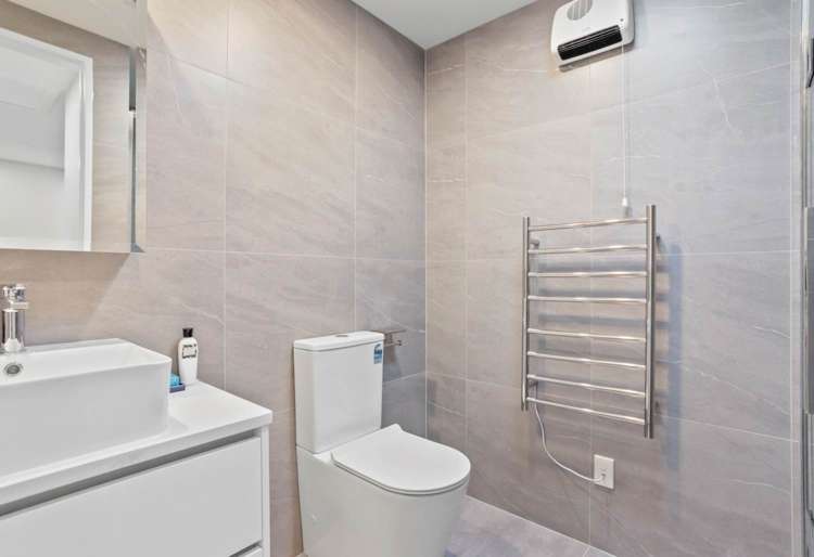2/30 Woodford Avenue Henderson_7