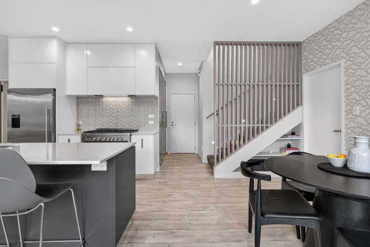 122D Waterloo Road Hutt Central_16