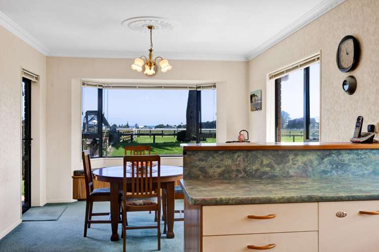 3 Saddle Row Welbourn_30