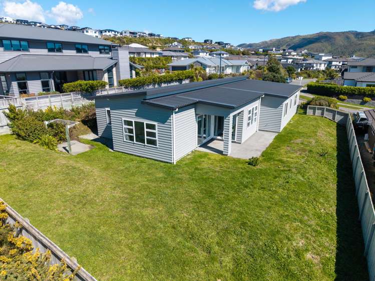 9 Ken Douglas Drive Aotea_18