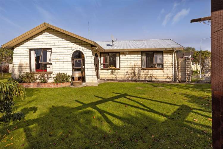 8 Rothwell Place Springlands_20