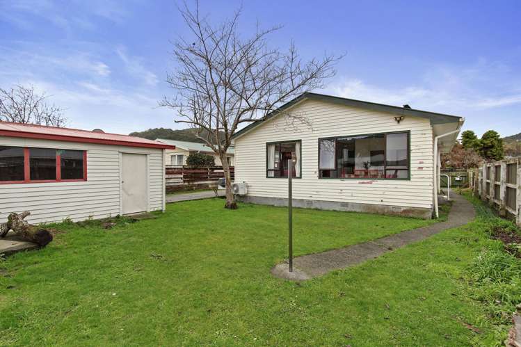 3 Kerepehi Grove Wainuiomata_14