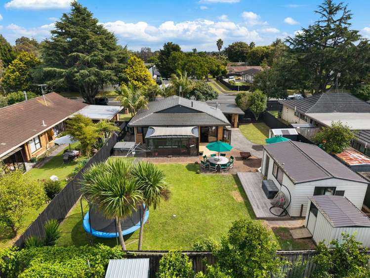 26 Beaumaris Way Conifer Grove_17