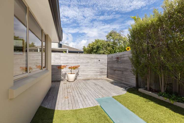 2a Monro Way The Wood_16