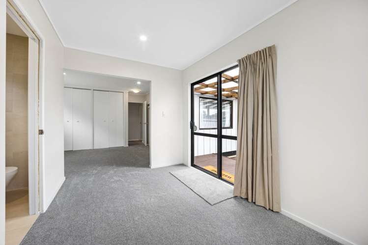 7A & 1/7A Tirimoana Road Te Atatu South_13