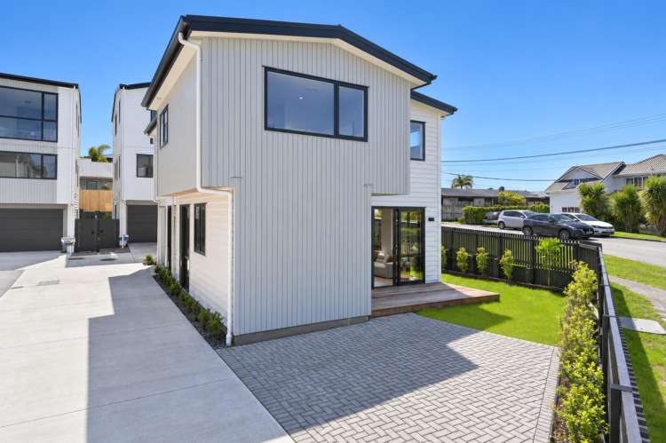 17B Rock Isle Road Torbay_20