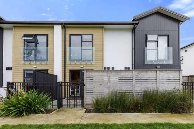Modern, Easy Living with Parkside Appeal!