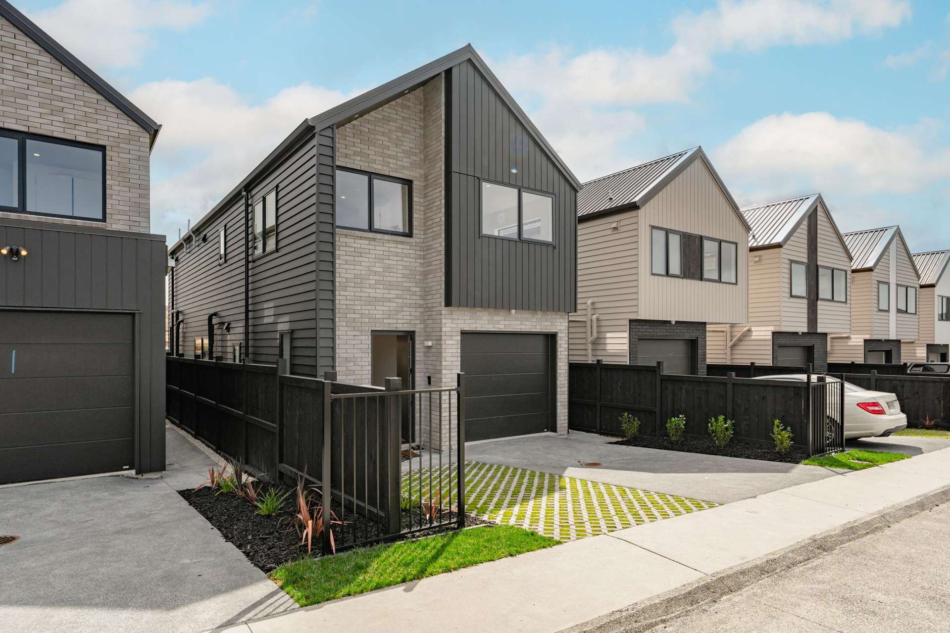 329 Te Taruna Drive Milldale_0