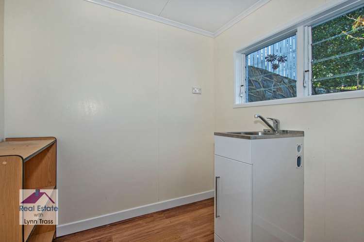 42 Memorial Drive Parahaki_16