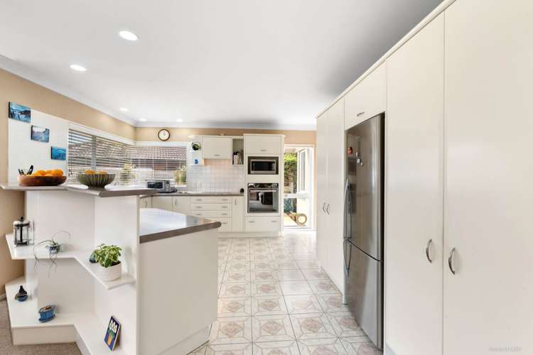 61 Simmental Crescent Somerville_21