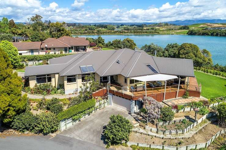 261 Whangamoa Drive, Lake Rotoiti, Rotorua