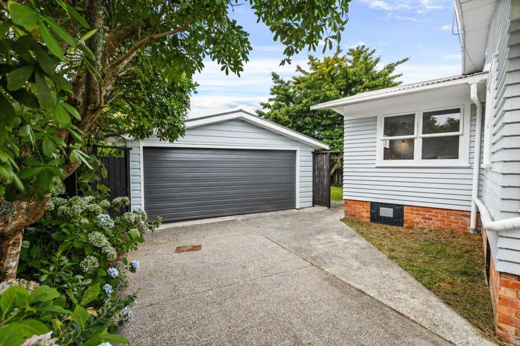 85 Tiroroa Avenue Te Atatu South_18