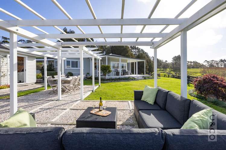 93 Alf Access Road Helensville_26