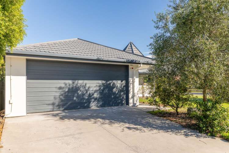 1 Courtfield Close Parklands_21