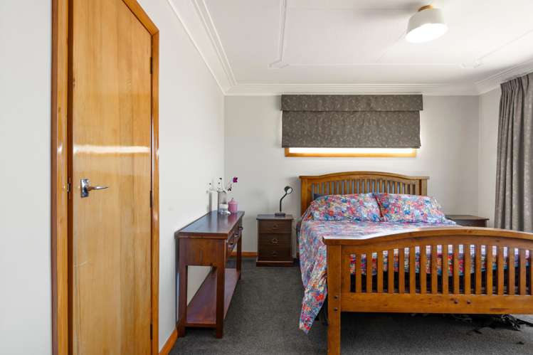 136 Main Road Fairfield_17