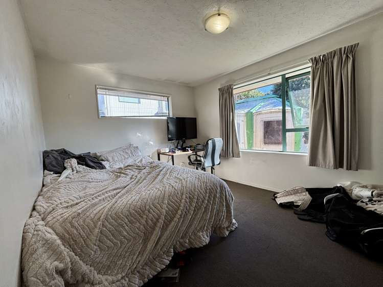 141 Lincoln Road Addington_7