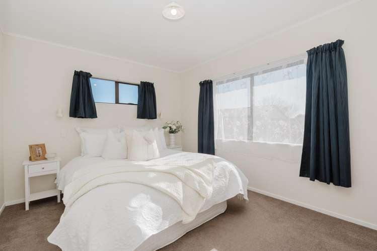 6 Bartholomew Drive Nawton_19