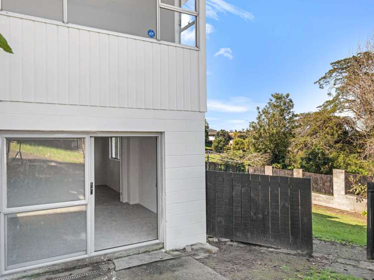 24 Leaver Place Weymouth_23