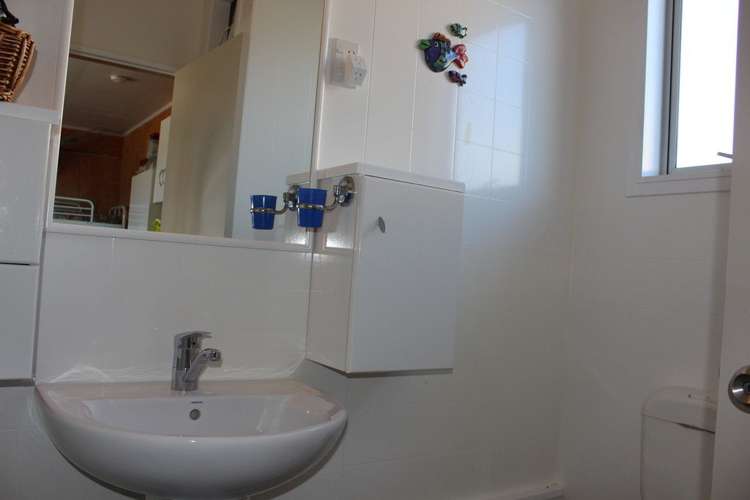 156 Sands Crescent Matarangi_17