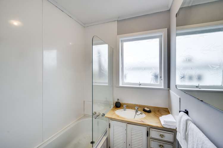 60 Alexander Avenue Onekawa_10