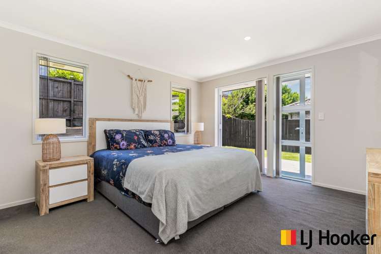 39 Sunningdale Street Wattle Downs_11